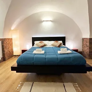 https://15th-century-loft-verona-city-centre.hotelinveneto.com